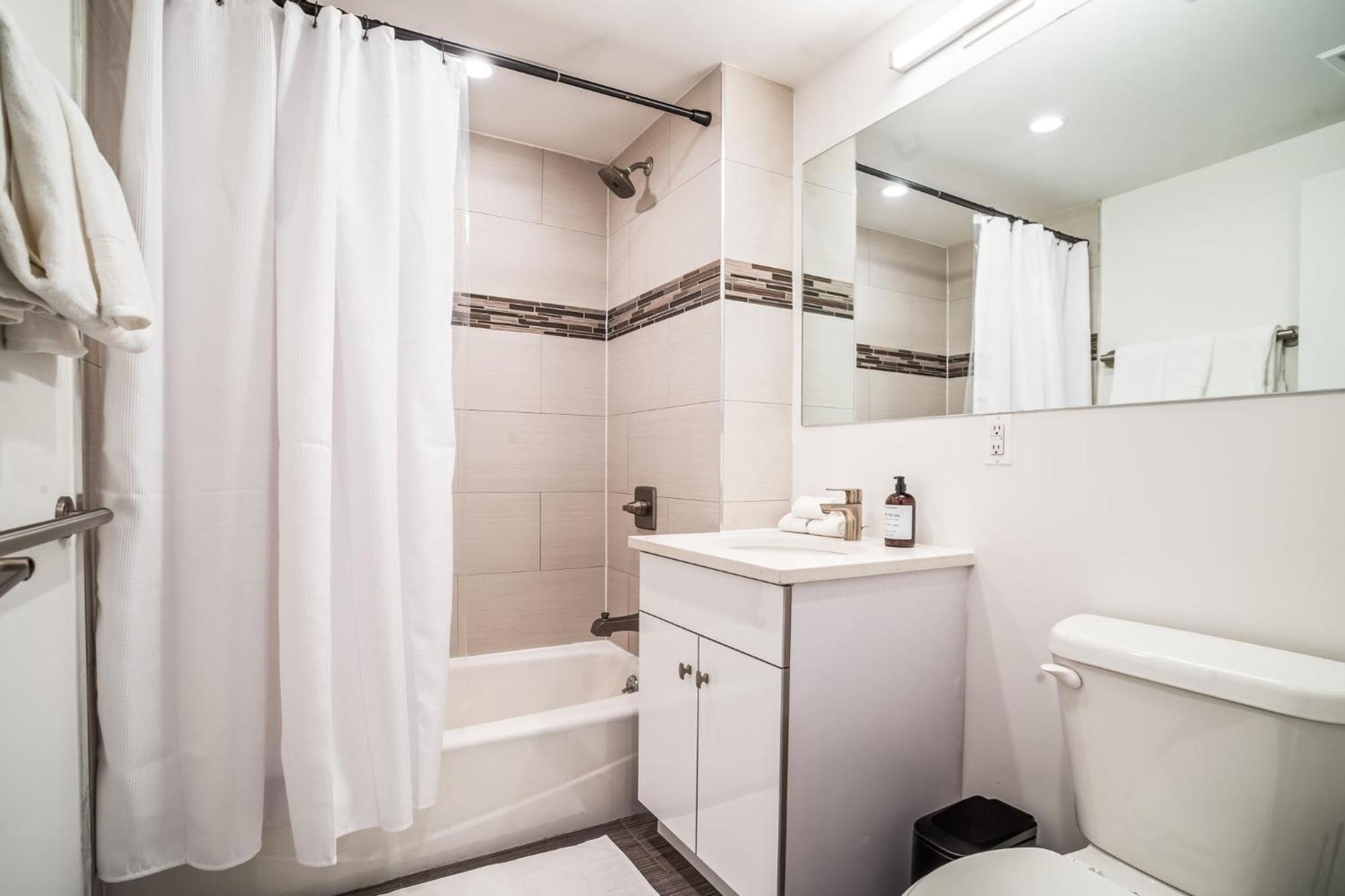 Modern 2-Br With Southern Views New York Exteriér fotografie